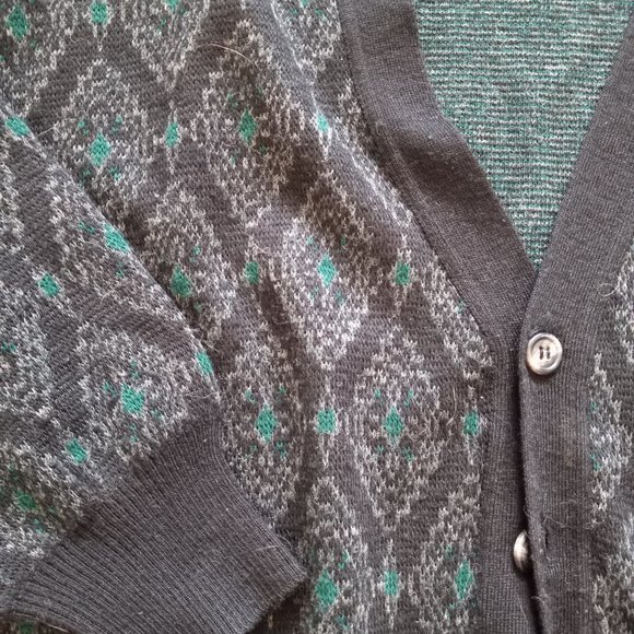 JT Beckett Vintage Patterned Sweater - Picture 2 of 3
